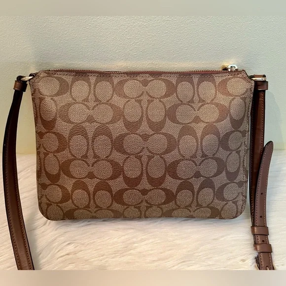 Coach Gallery Signature File Bag Coated Canvas - Picture 3 of 9